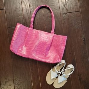 Pink tote...